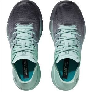 Women’s Solomon Predict Ra size 7